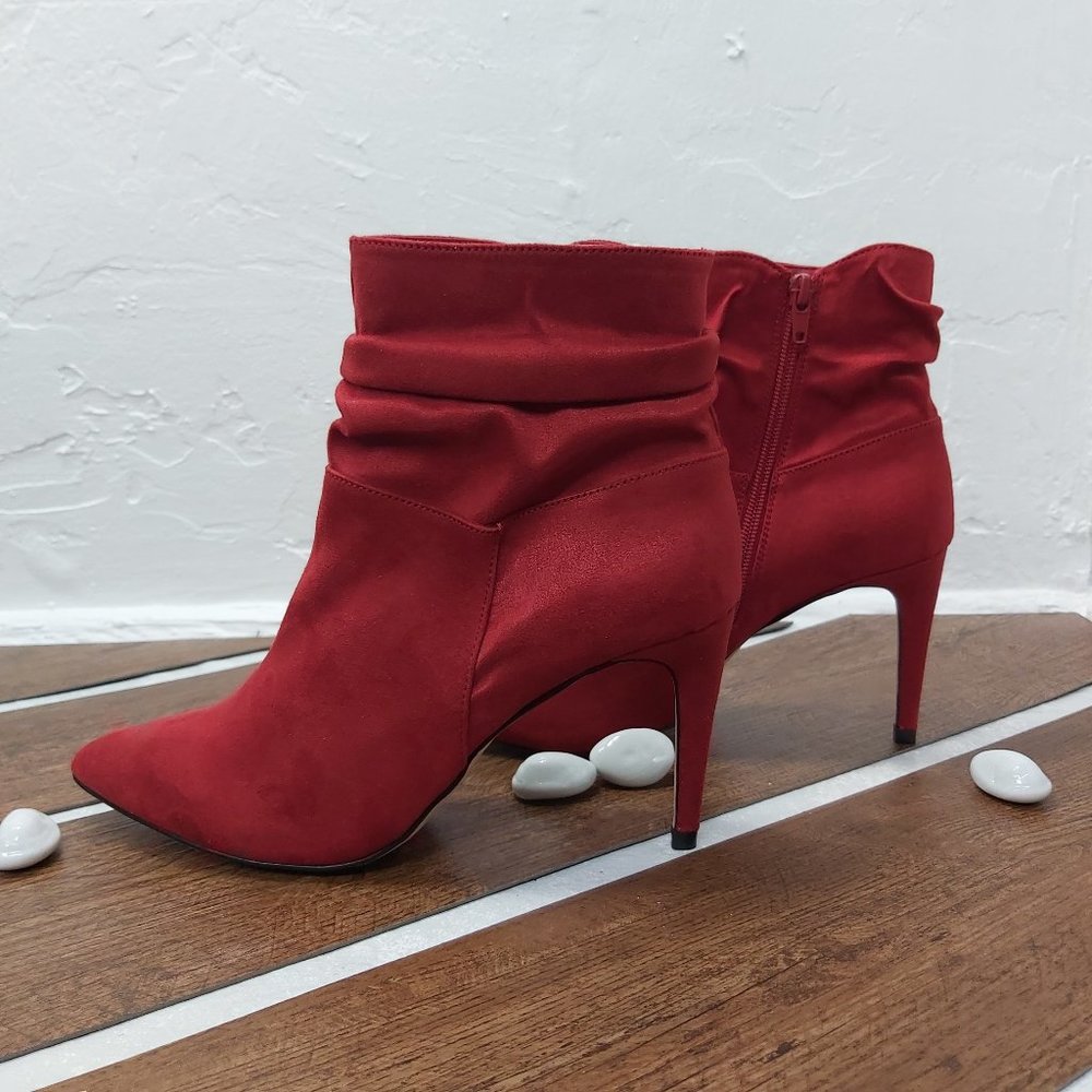 XOXO RED TANIAH 9.5 M - Picture 2 of 14